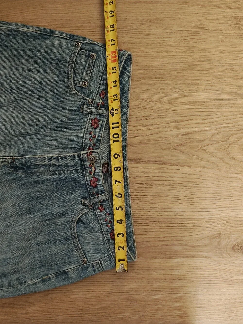 Rafaella Light Wash Embroidered Women’s Jeans